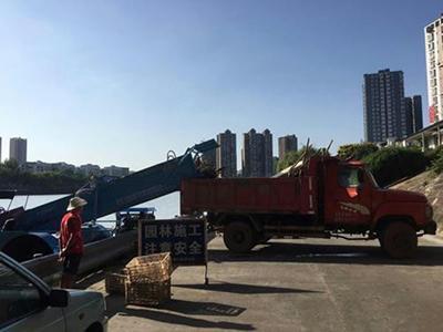 قارب تنظيف مياه الأنهار والبحار في Sichuan الصينية