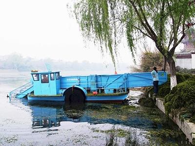 قارب إزالة النفايات من البحار والأنهار في Xiangyang الصينية  